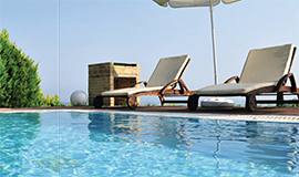 Pools und Gartenteiche