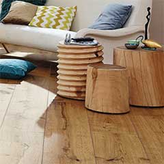 Holzböden und Wandverkleidungen